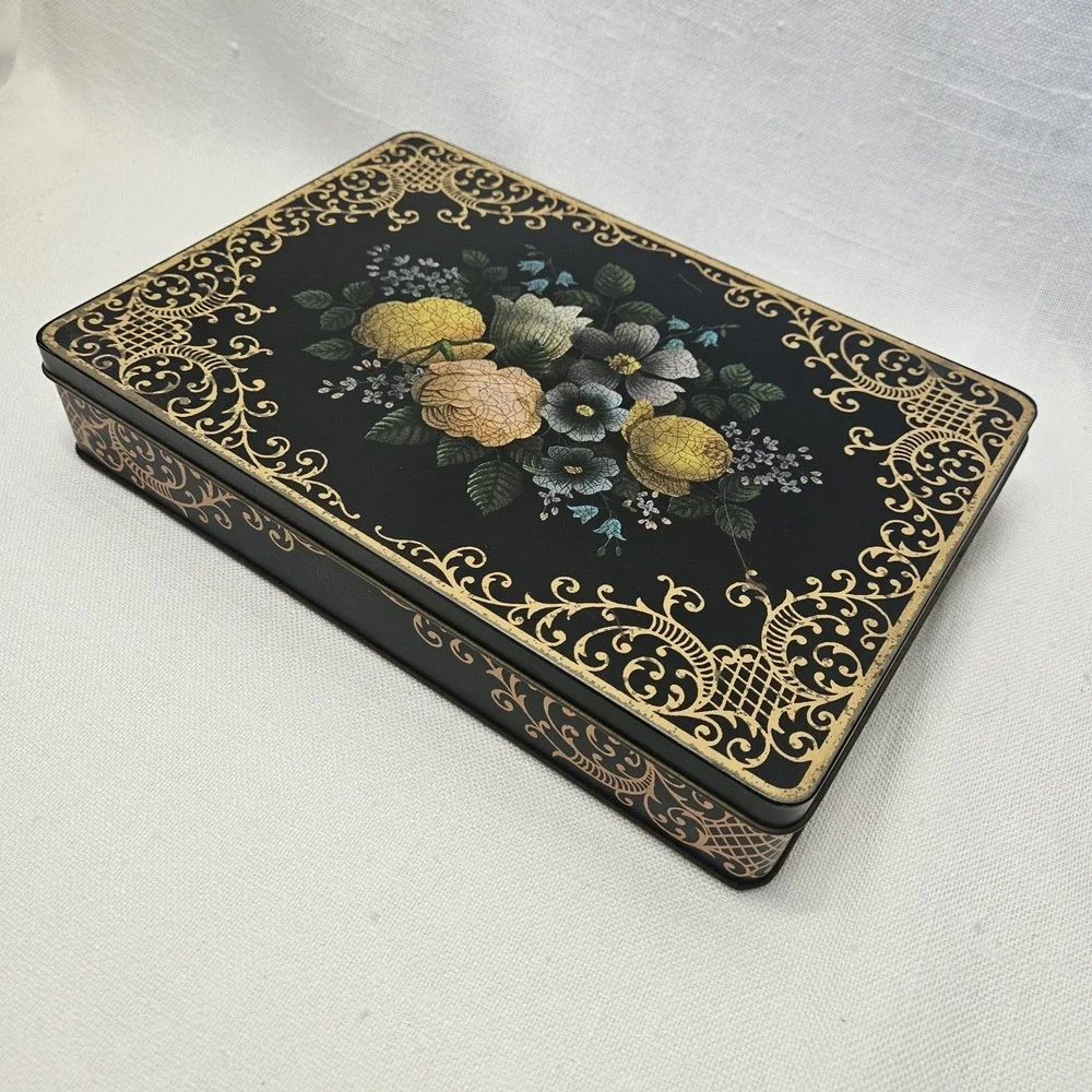 VTG Collectible Tin Box Confections Candy Barringer Wallis and Manners Flowers‎